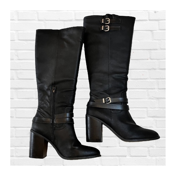 Steve Madden Edrea Black Knee High Boots Harness Buckle Side Zip Size 10 - Picture 3 of 9